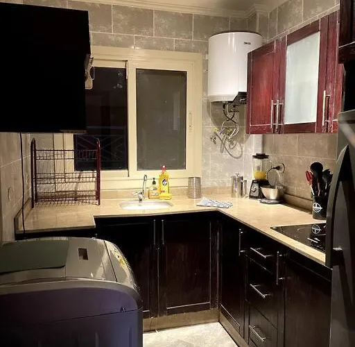 Magnificent 5-bedrooms With Rooftop & Pool Access - No Mixed Egyptian Groups * Ain Suchna