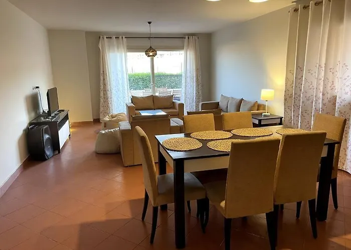 Magnificent 5-bedrooms With Rooftop & Pool Access - No Mixed Egyptian Groups * Ain Suchna